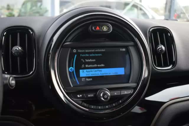 MINI Countryman (2019) thumbnail 13