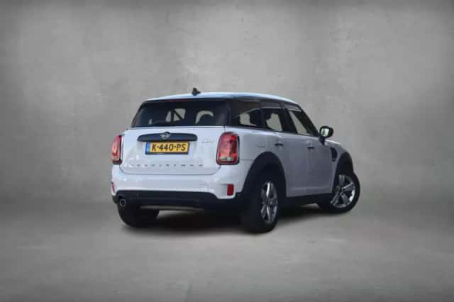 MINI Countryman (2019) thumbnail 3