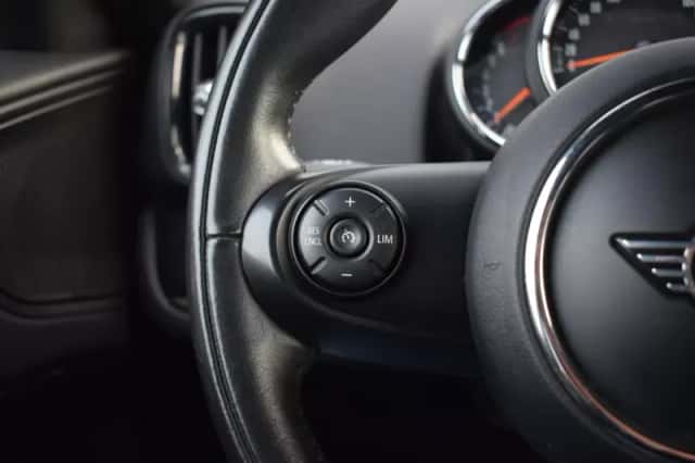 MINI Countryman (2019) thumbnail 23