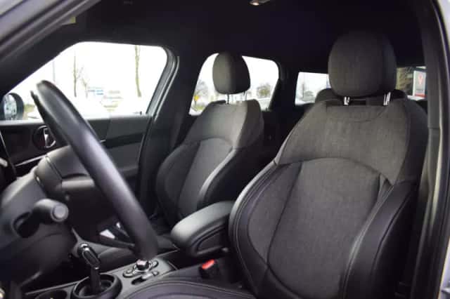 MINI Countryman (2019) thumbnail 5
