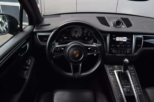 Porsche Macan (2018) thumbnail 13
