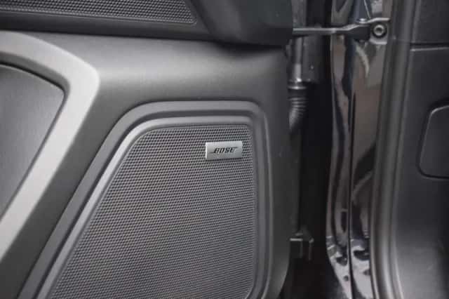 Porsche Macan (2018) thumbnail 23