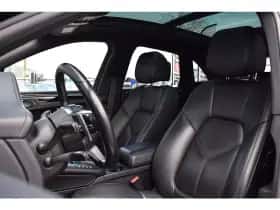 Porsche Macan (2018) thumbnail 5