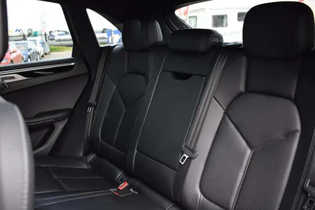 Porsche Macan (2018) thumbnail 6
