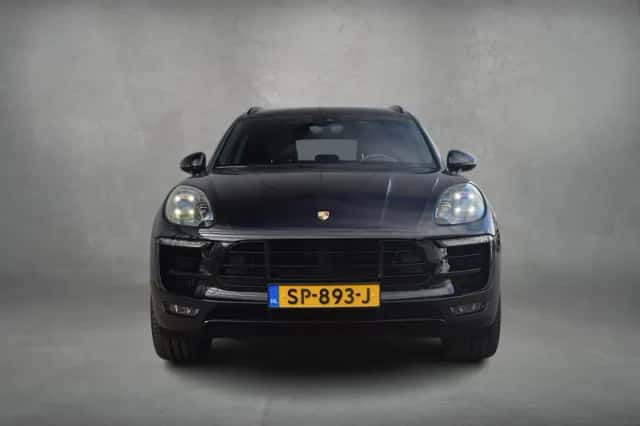 Porsche Macan (2018) thumbnail 8