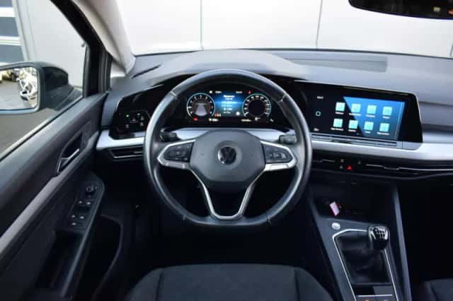 Volkswagen Golf (2021) thumbnail 12