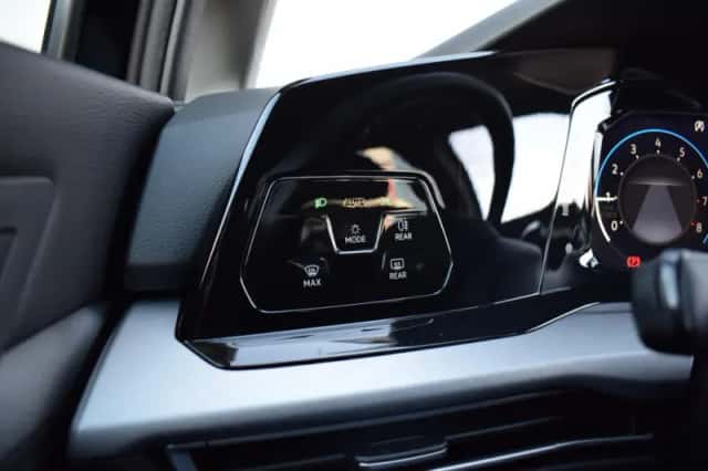 Volkswagen Golf (2021) thumbnail 13