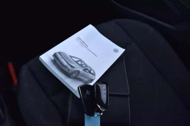 Volkswagen Golf (2021) thumbnail 23