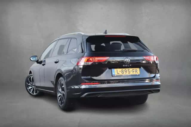 Volkswagen Golf (2021) thumbnail 25