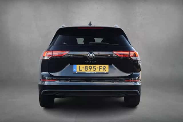 Volkswagen Golf (2021) thumbnail 9