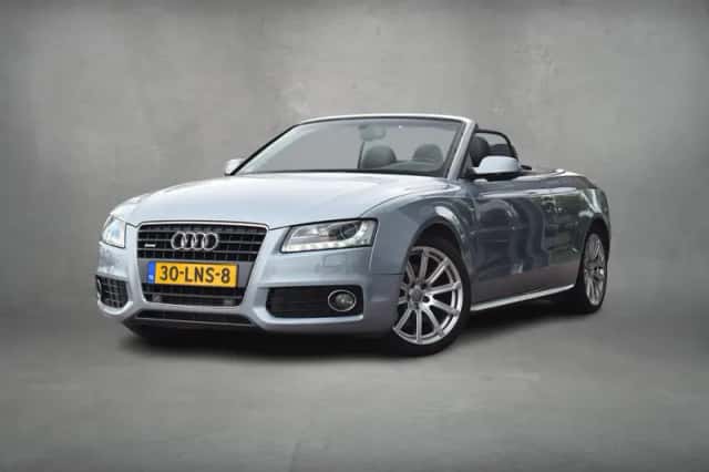 Audi A5 (2010) thumbnail 2