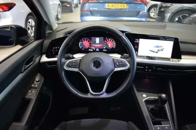 Volkswagen Golf (2021) thumbnail 17