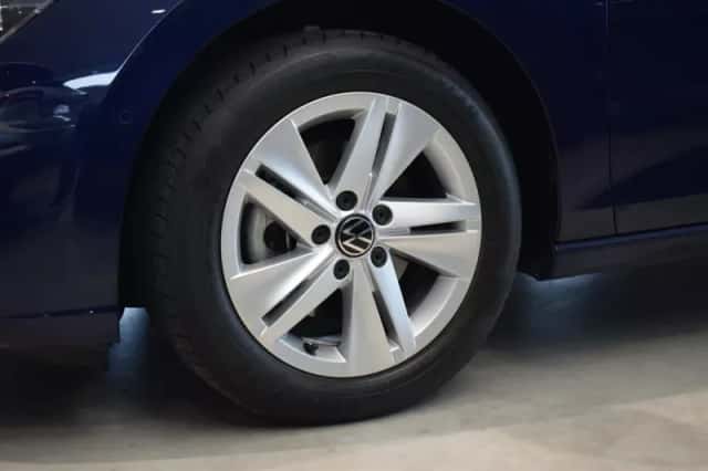 Volkswagen Golf (2021) thumbnail 27