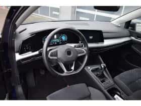 Volkswagen Golf (2021) thumbnail 4