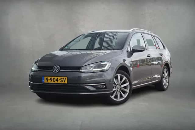 Volkswagen Golf (2017) thumbnail 2