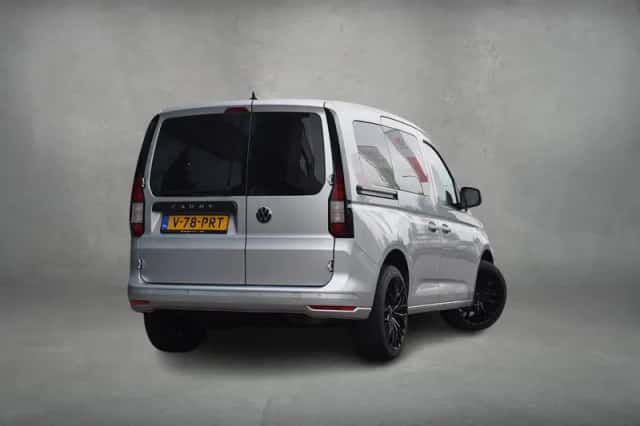 Volkswagen Caddy (2023) thumbnail 3
