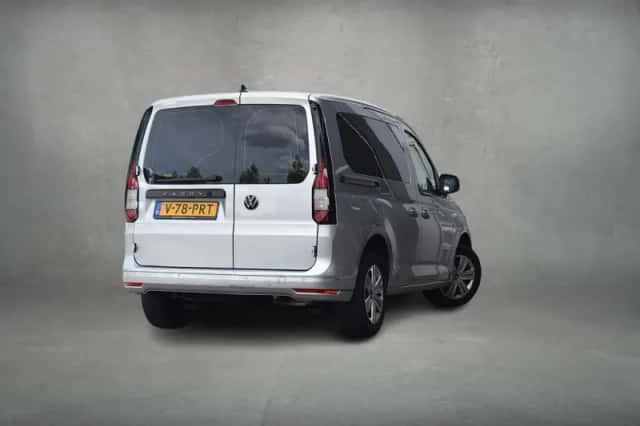 Volkswagen Caddy (2023) thumbnail 3