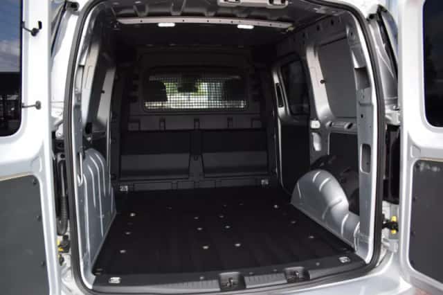 Volkswagen Caddy (2023) thumbnail 6