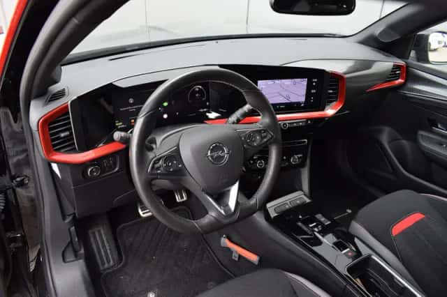 Opel Mokka-e (2023) thumbnail 4