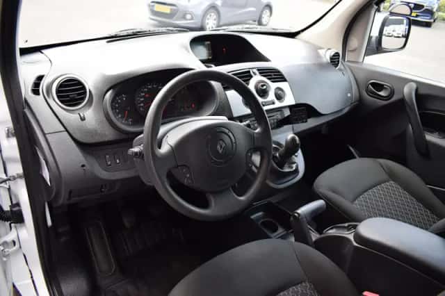 Renault Kangoo (2012) thumbnail 4