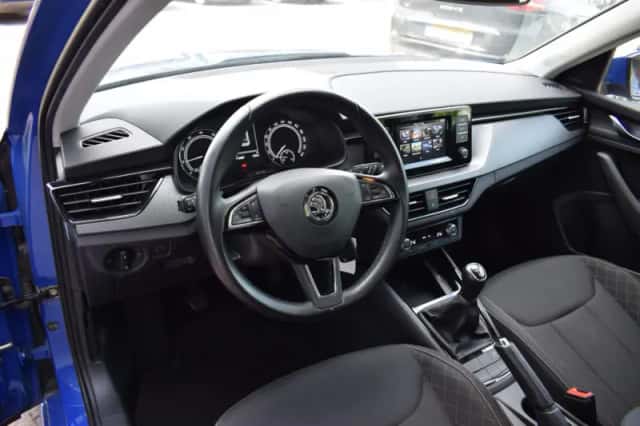 Škoda Kamiq (2020) thumbnail 4