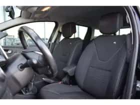 Renault Clio (2016) thumbnail 5