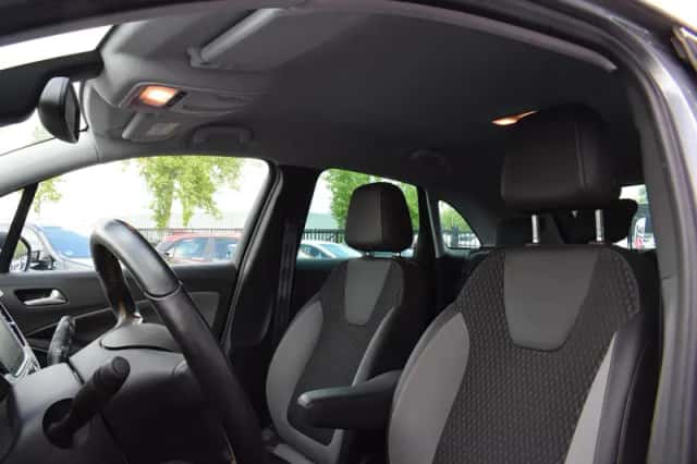 Opel Crossland X (2018) thumbnail 5