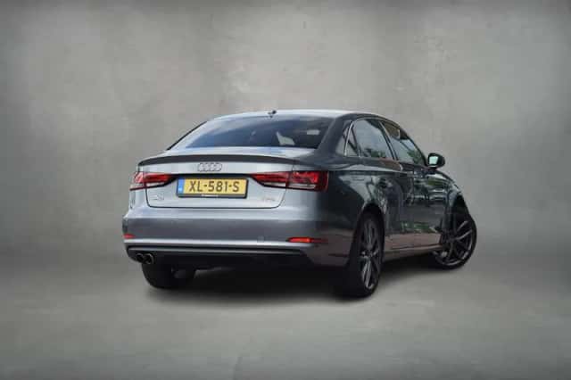 Audi A3 (2014) thumbnail 3