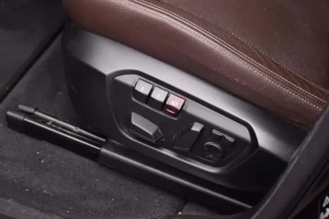 BMW X4 (2017) thumbnail 7