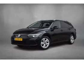 Volkswagen Golf (2022) thumbnail 2