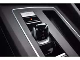 Volkswagen Golf (2022) thumbnail 18
