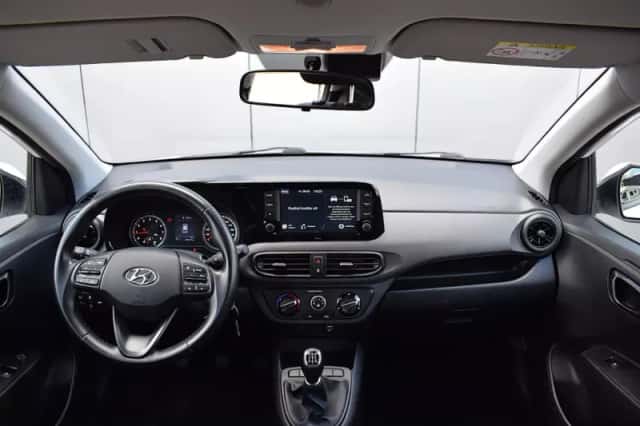 Hyundai i10 (2021) thumbnail 11