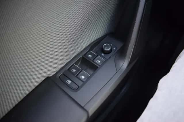 SEAT Leon (2020) thumbnail 26