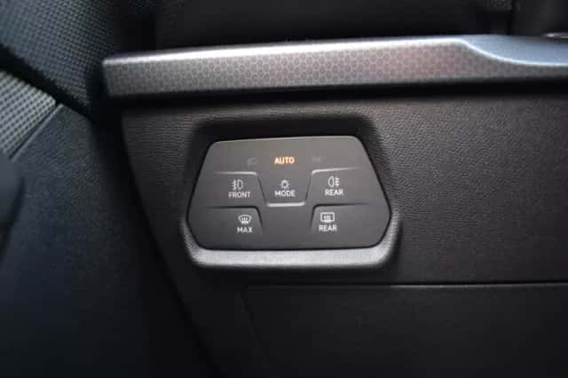 SEAT Leon (2020) thumbnail 27