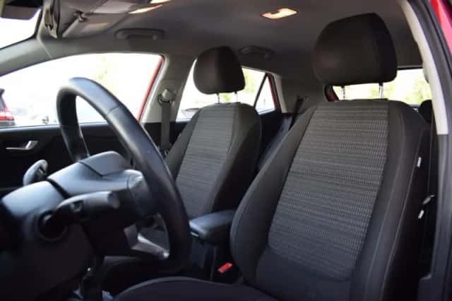 Kia Stonic (2021) thumbnail 5