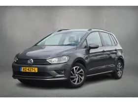 Volkswagen Golf (2017) thumbnail 2