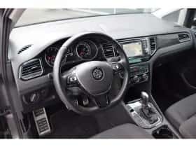 Volkswagen Golf (2017) thumbnail 4