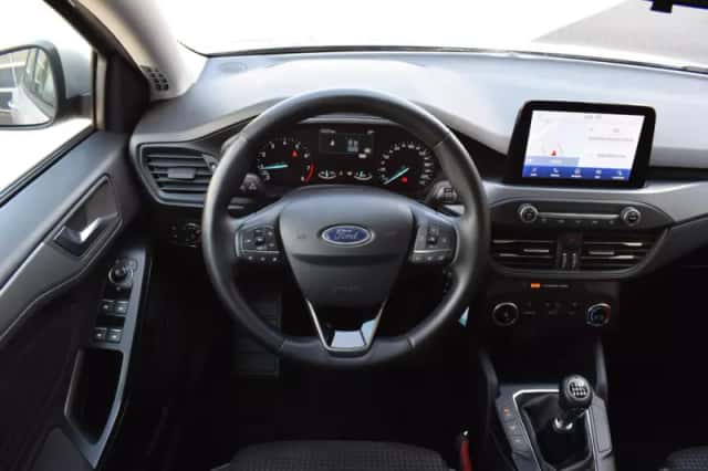 Ford Focus (2022) thumbnail 13
