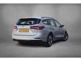 Ford Focus (2022) thumbnail 3