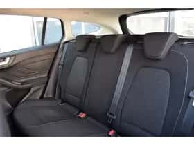 Ford Focus (2022) thumbnail 6