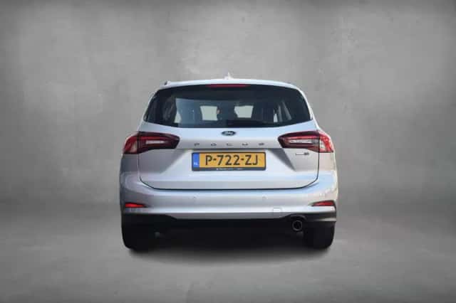 Ford Focus (2022) thumbnail 9