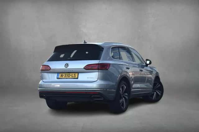 Volkswagen Touareg (2020) thumbnail 3