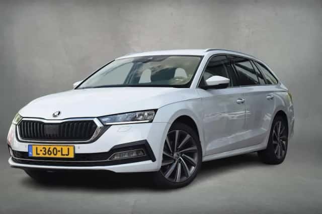 Škoda Octavia (2021) thumbnail 9