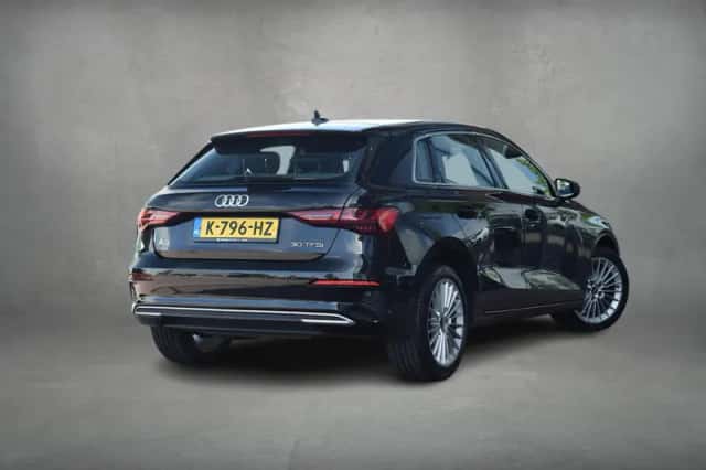 Audi A3 (2021) thumbnail 3