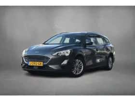 Ford Focus (2020) thumbnail 2