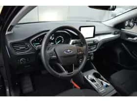 Ford Focus (2020) thumbnail 4