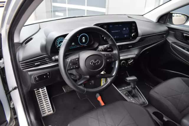 Hyundai Bayon (2022) thumbnail 4