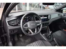 Volkswagen Polo (2023) thumbnail 4
