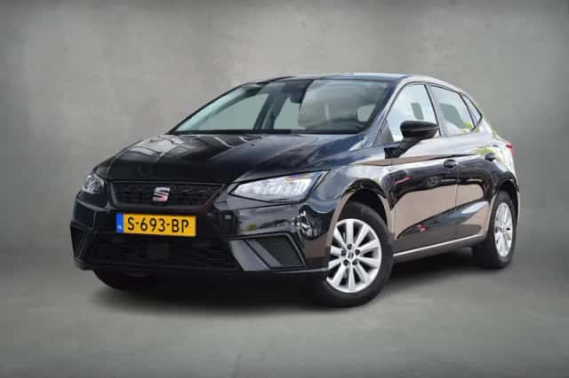SEAT Ibiza (2023) thumbnail 2