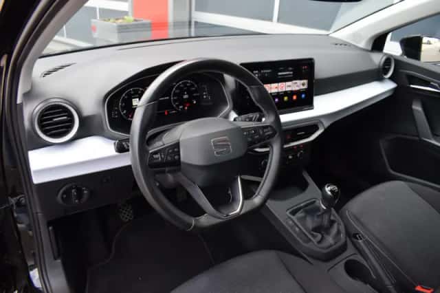 SEAT Ibiza (2023) thumbnail 4